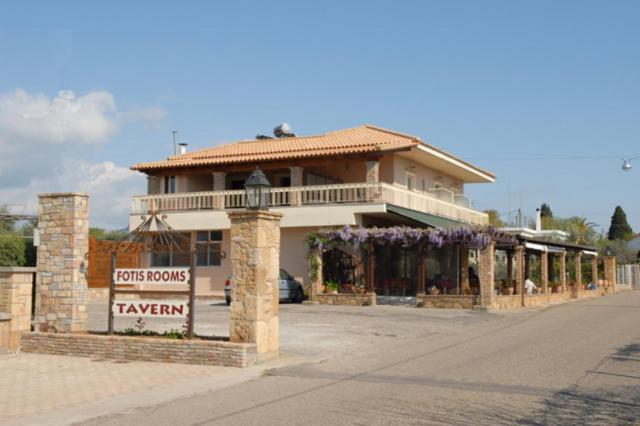 Fotis Rooms Skafidia Exterior photo